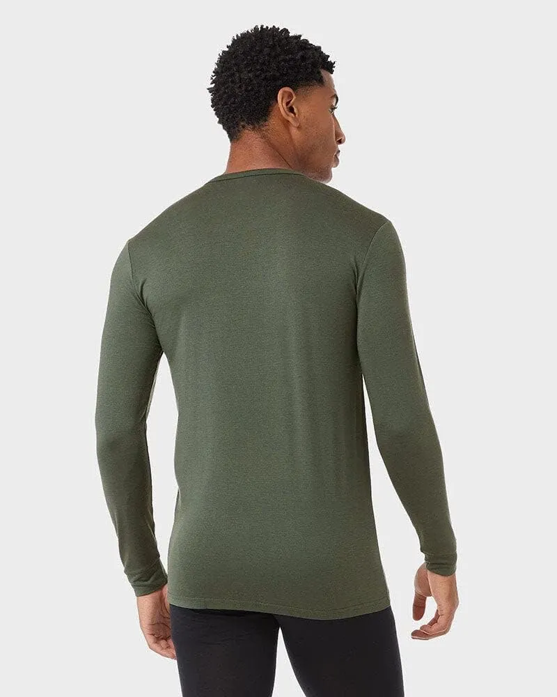 32 Degrees Men's Lightweight Baselayer Crew Top | Long Sleeve | Form Fitting | 4-Way Stretch | Thermal